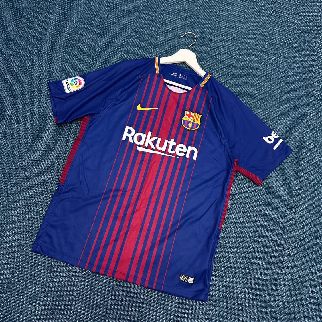 [L] 나이키 17 바르셀로나 반팔 유니폼 상품이미지1