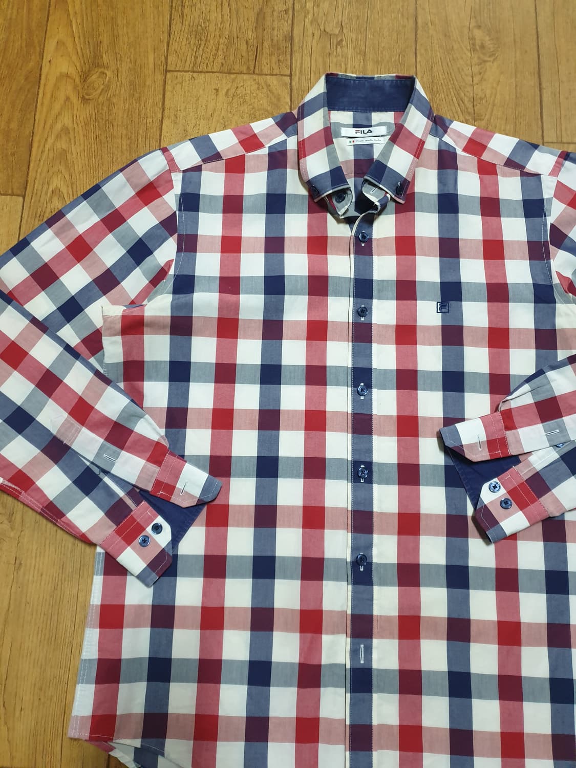 1123 휠라 긴팔 남방셔츠 100 사이즈입니다 상품이미지4