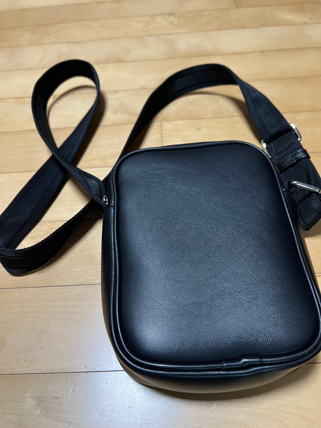 디젤 크로스백 상품이미지3