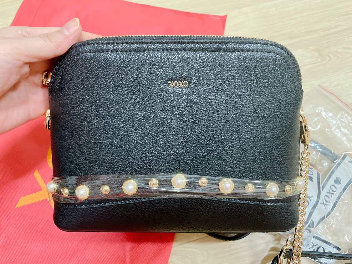 [새상품] XOXO 진주장식 소가죽 크로스백 넘나 예쁨 상품이미지1