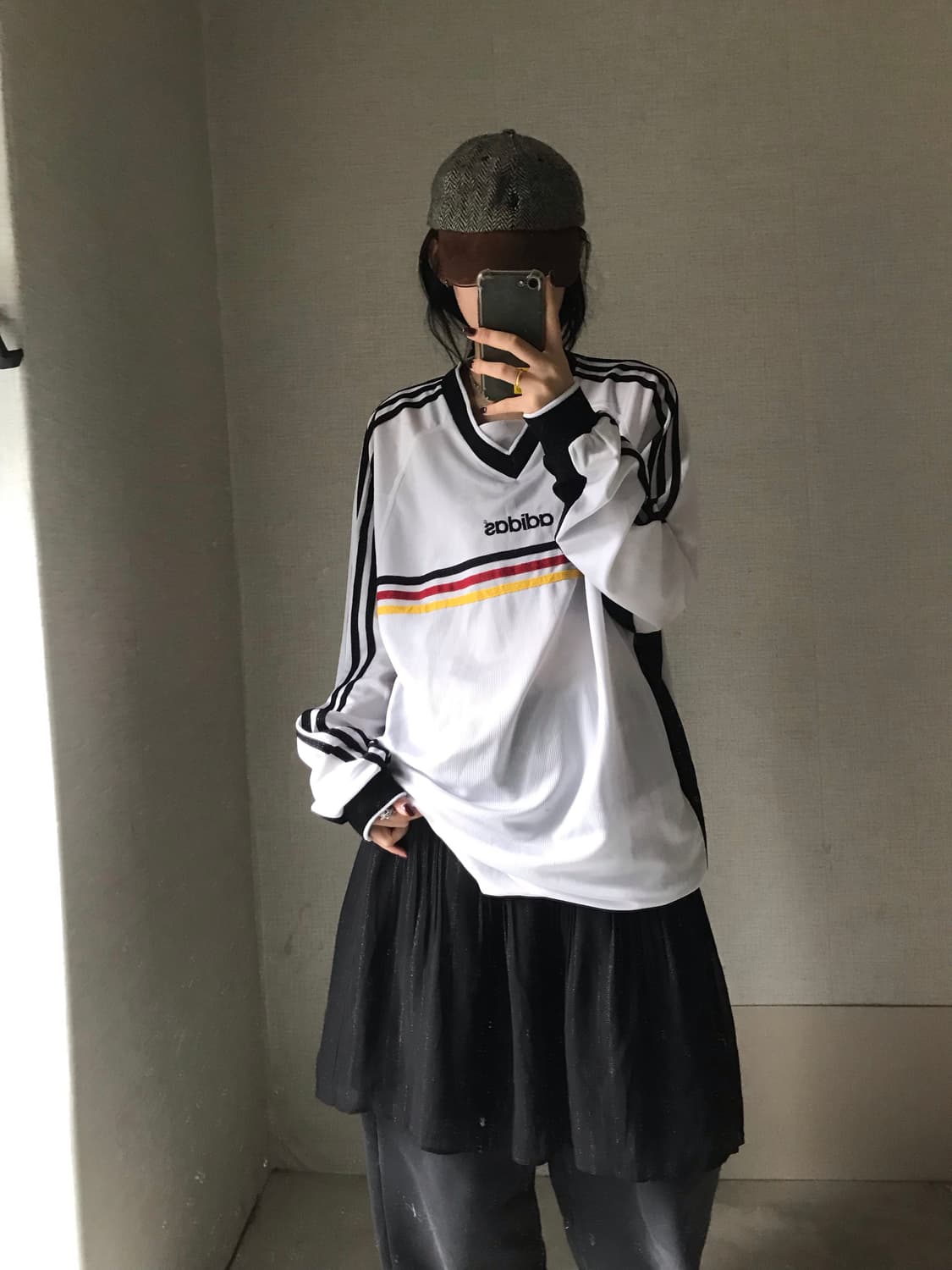 아디다스 90s 올드스쿨 오버핏 롱슬리브 상품이미지1