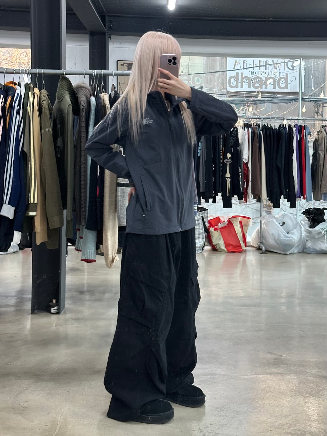 노스페이스 경량 그레이 바람막이 자켓 상품이미지2