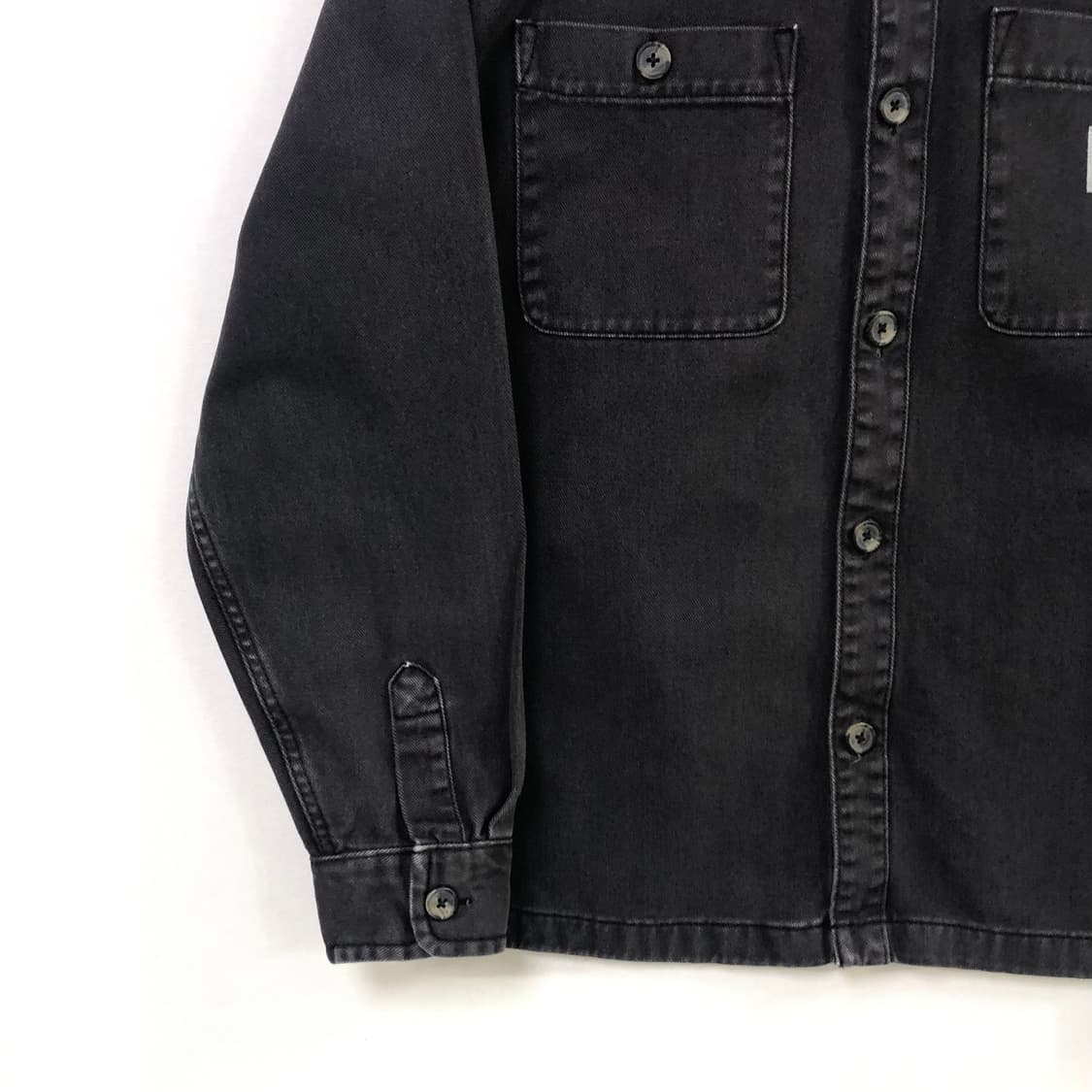 105 칼하트 블랙 데님 워크 셔츠자켓 상품이미지5