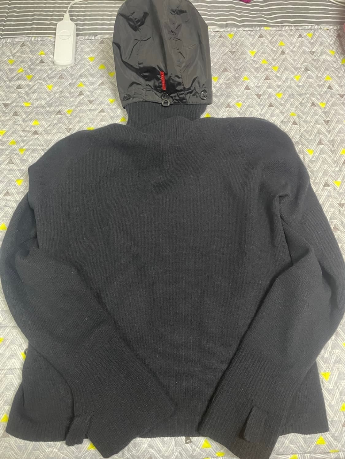 00‘s 프라다 스포츠 투웨이 니트 후드 집업 상품이미지2