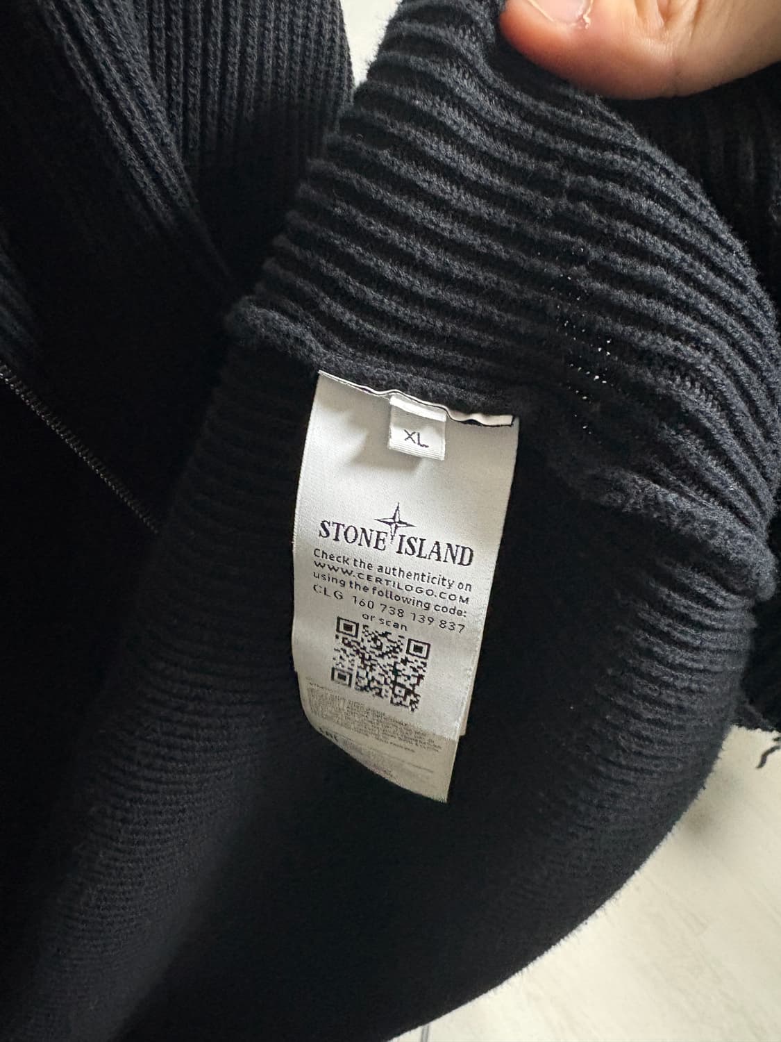 스톤아일랜드 니트집업 XL 상품이미지6