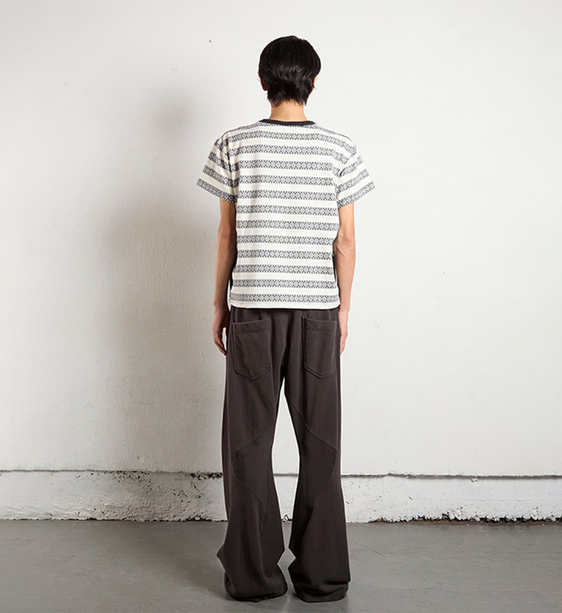 NVRFRGT 네버포켓 노르딕 자카드 패턴 티셔츠 상품이미지4
