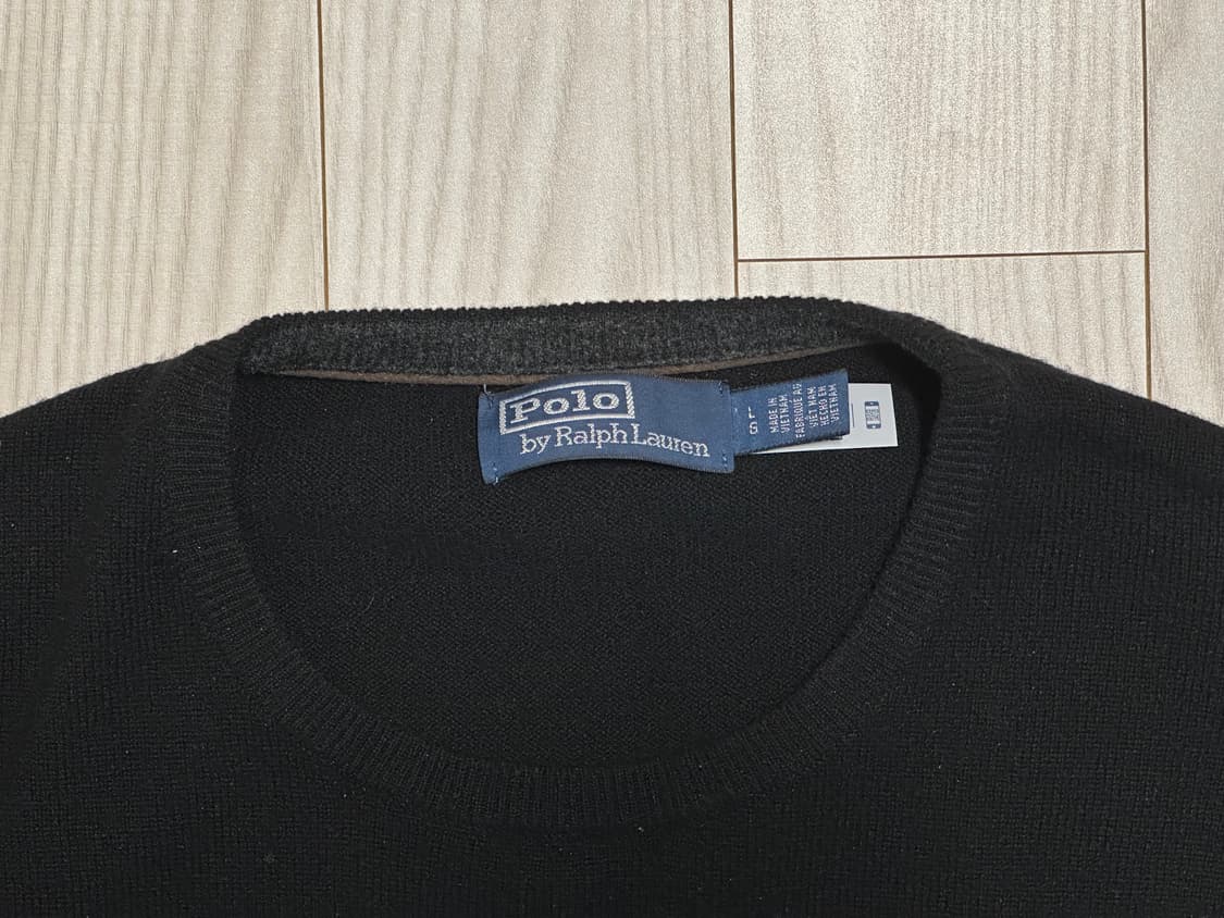 25FW 폴로 니트 블랙(회색로고) L사이즈 상품이미지2