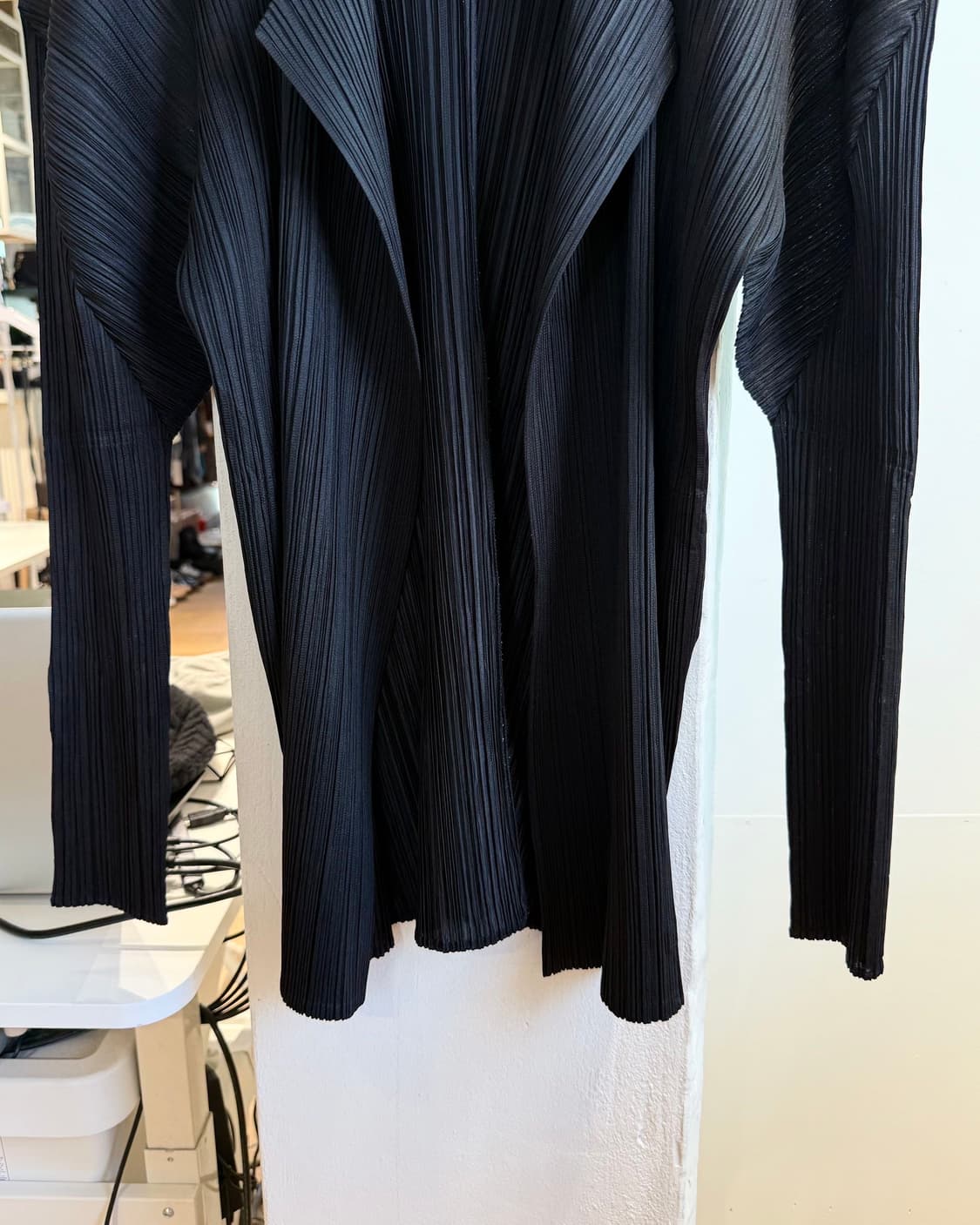 플리츠 플리즈 블랙 링컬 가디건  상품이미지5