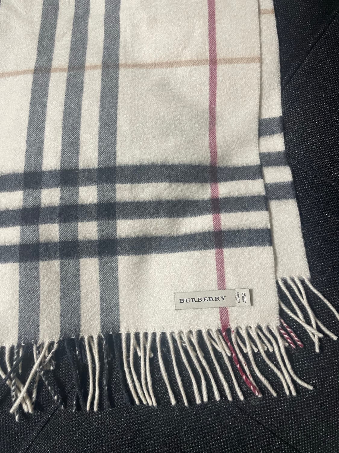 버버리 캐시미어 머플러 상품이미지1