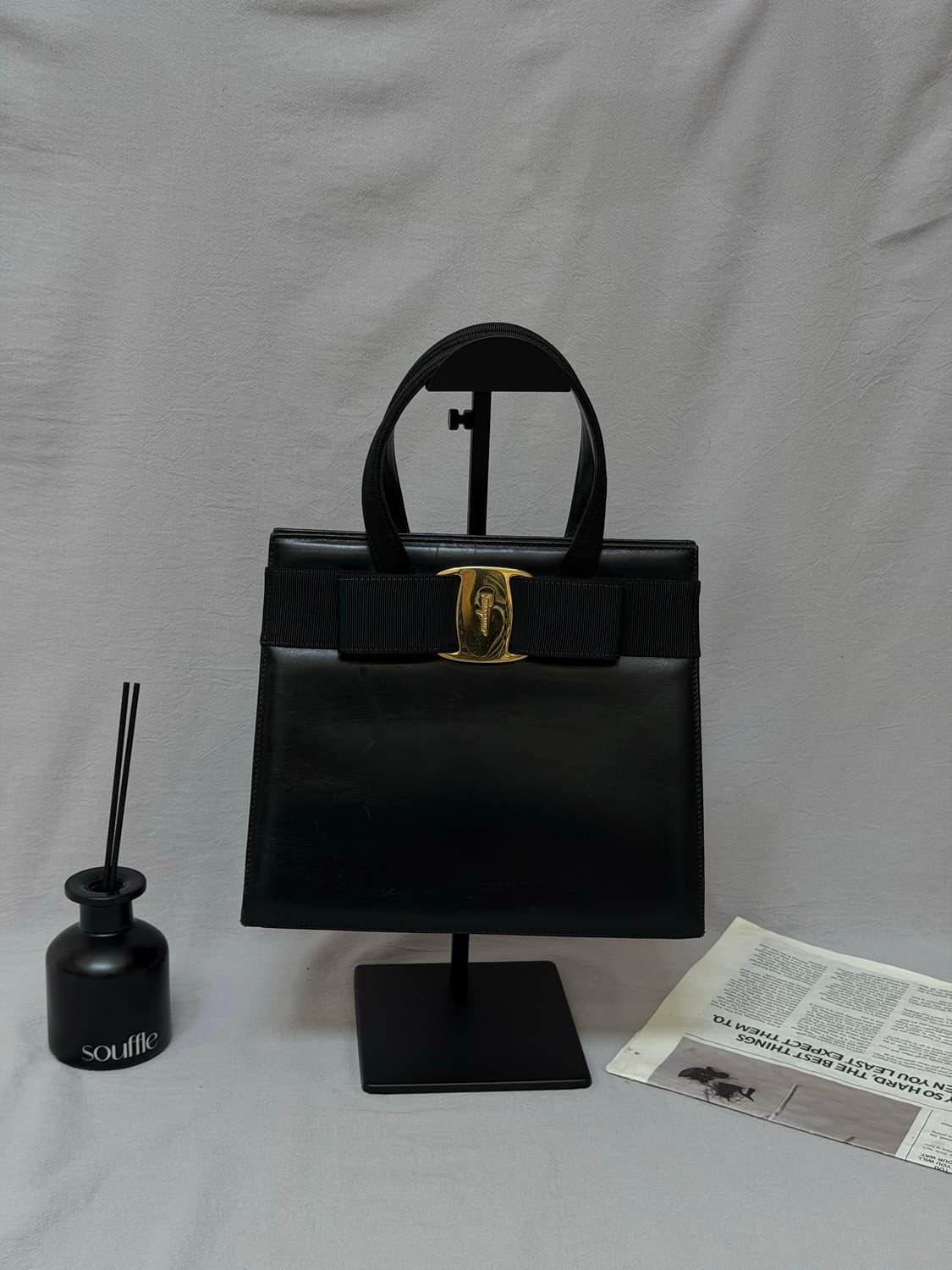 페라가모 블랙 토트백 간치니 리본 바라보우 토트백 상품이미지1