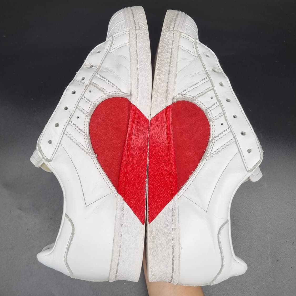 아디다스 슈퍼스타80s 하프하트 스니커즈275 상품이미지5