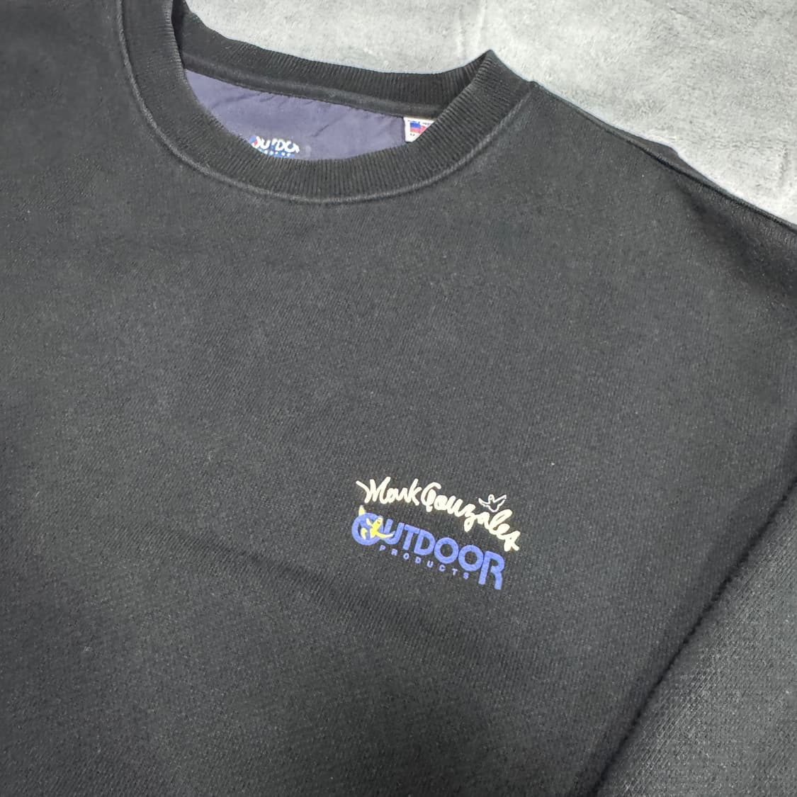 마크곤잘레스 X 아웃도어프로덕트 맨투맨 상품이미지3
