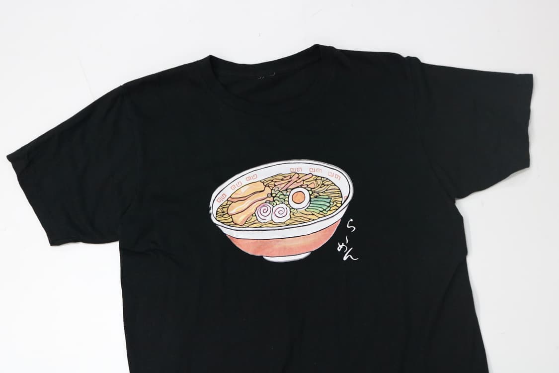 라멘 일러스트 그래픽 블랙 반팔 티셔츠 상품이미지3