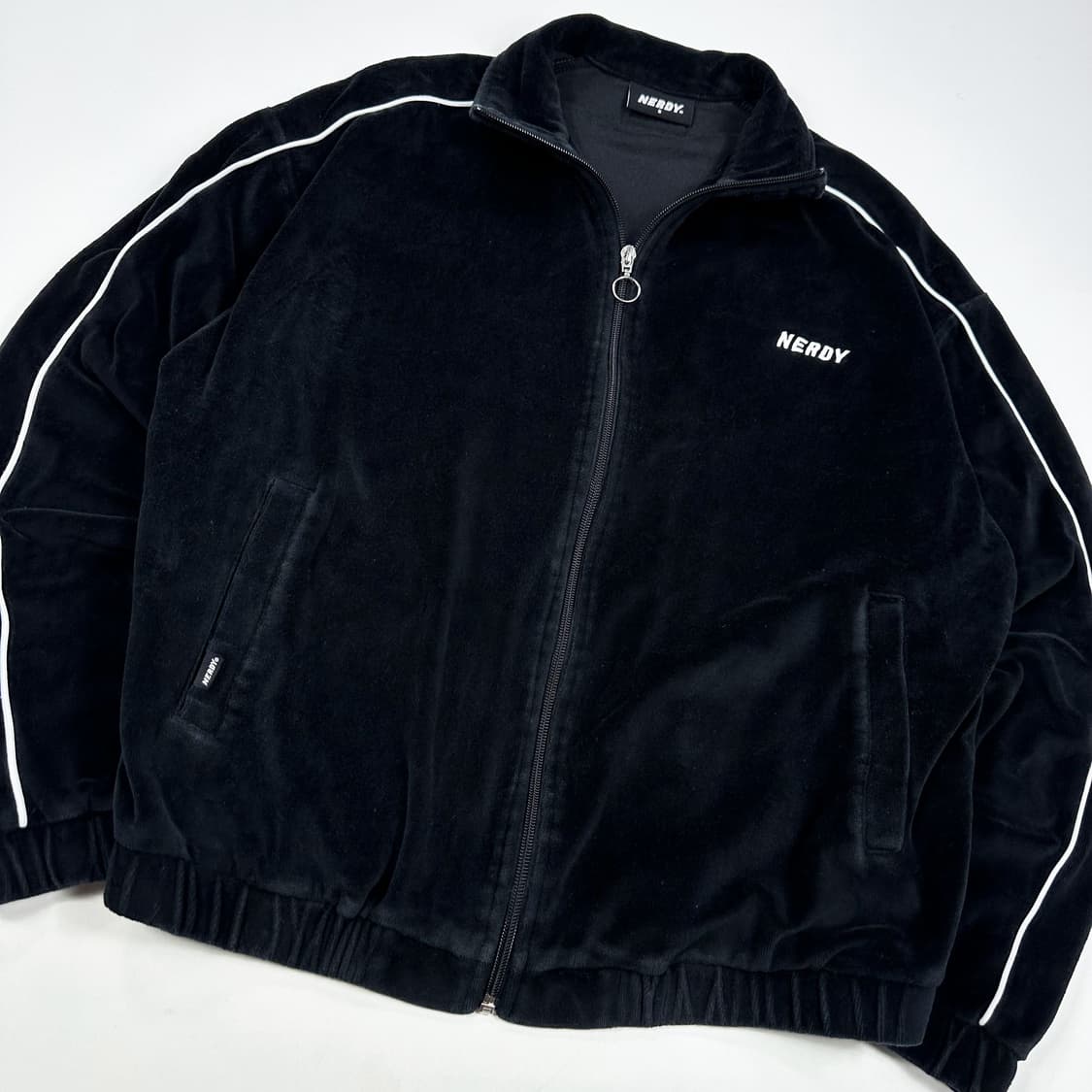 널디 벨벳 블랙 라인 트랙탑 져지 (S) 상품이미지3