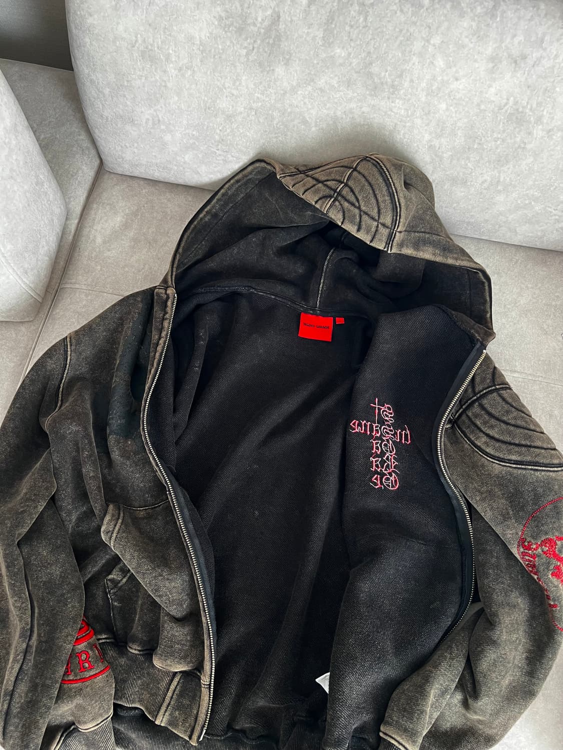 인세인개러지 숄더 패디드 후드집업 상품이미지5