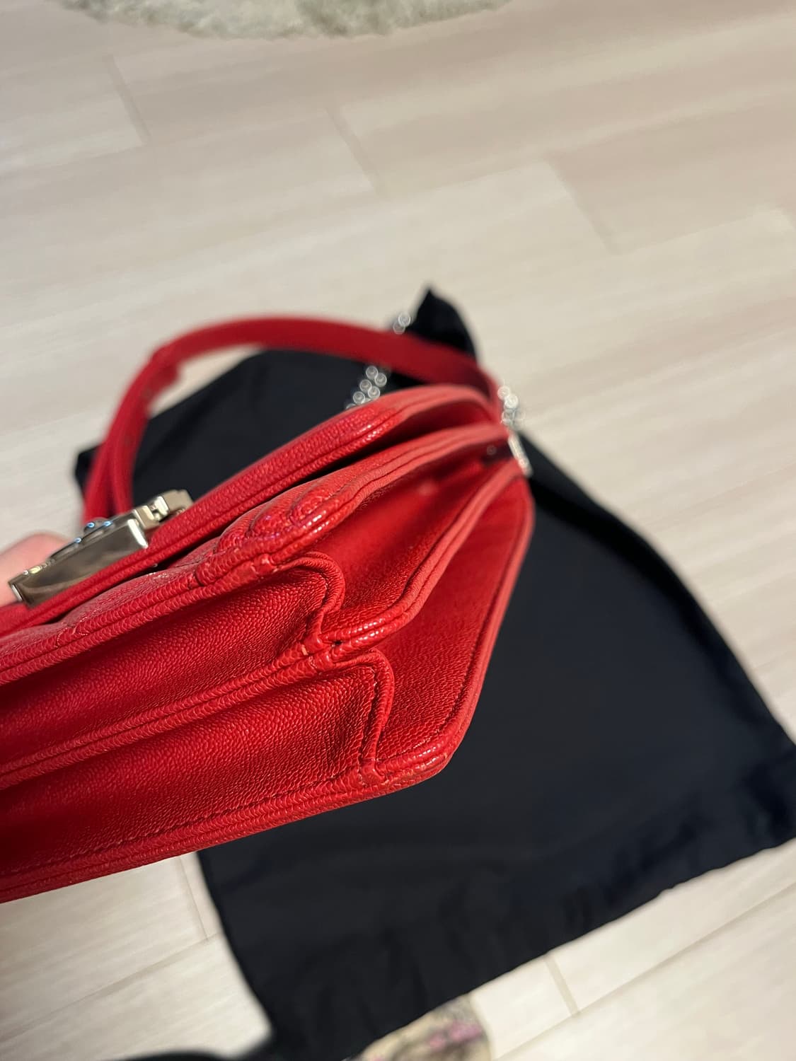 샤넬 보이 샤첼백 상품이미지3