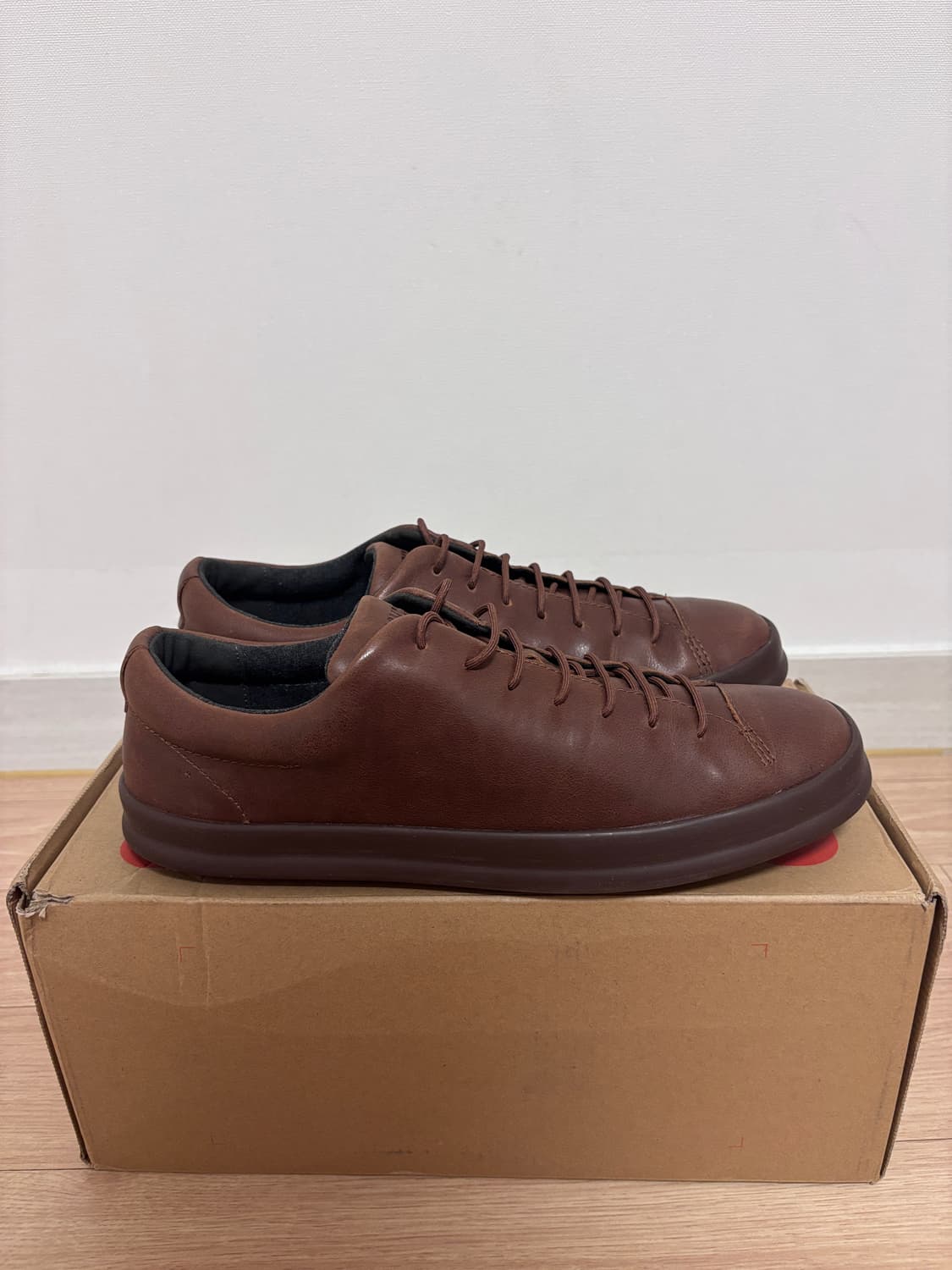 새상품) 41(260) 캠퍼 브라운 가죽 스니커즈 상품이미지3