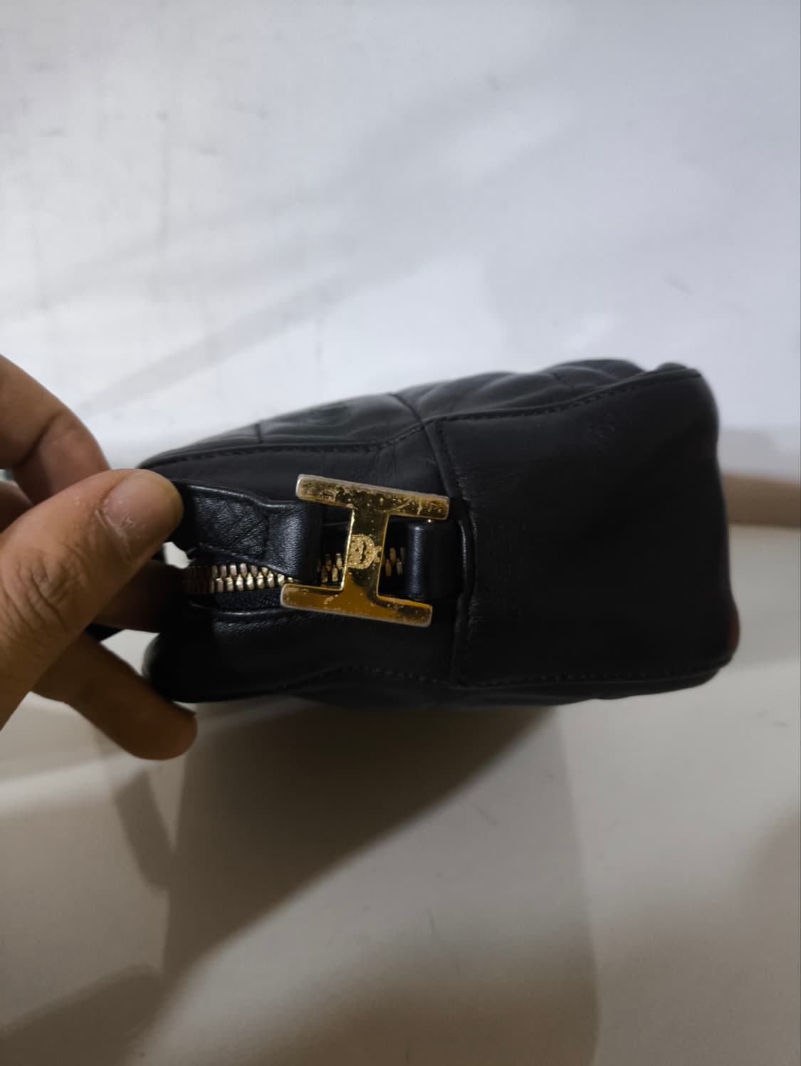 엠씨엠 미니 크로스백 상품이미지3