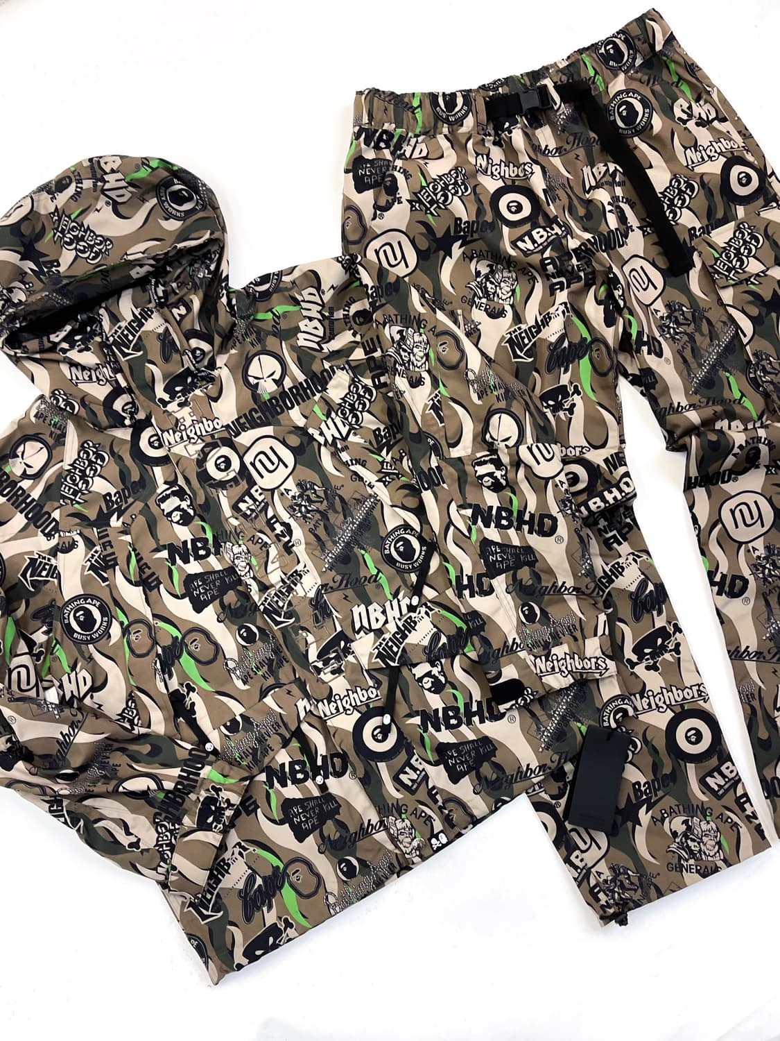 베이프 x 네이버후드 23ss 스노우보드 셋업 상품이미지1