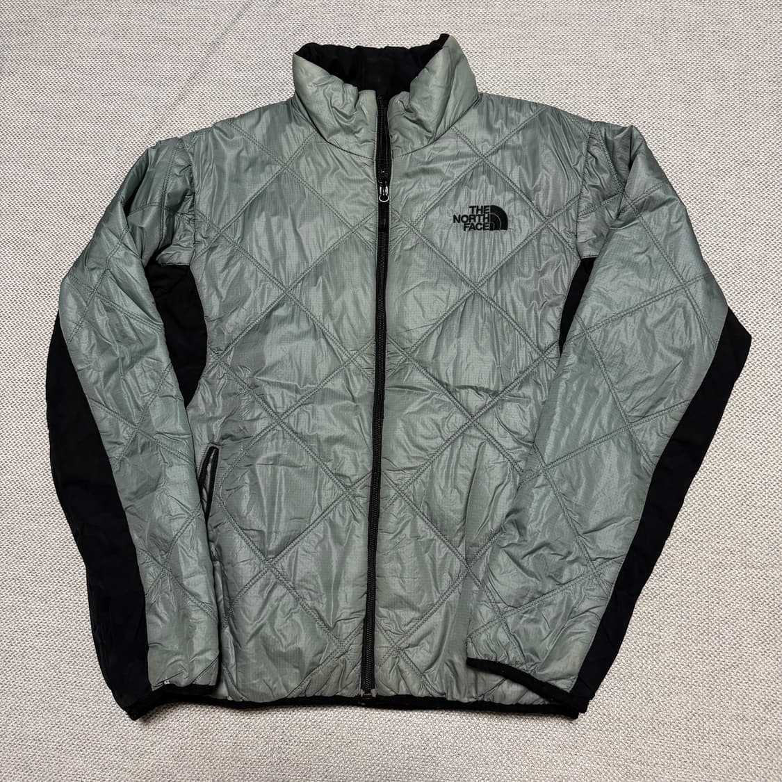 노스페이스 리버시블 퀄팅 경량패딩 상품이미지1