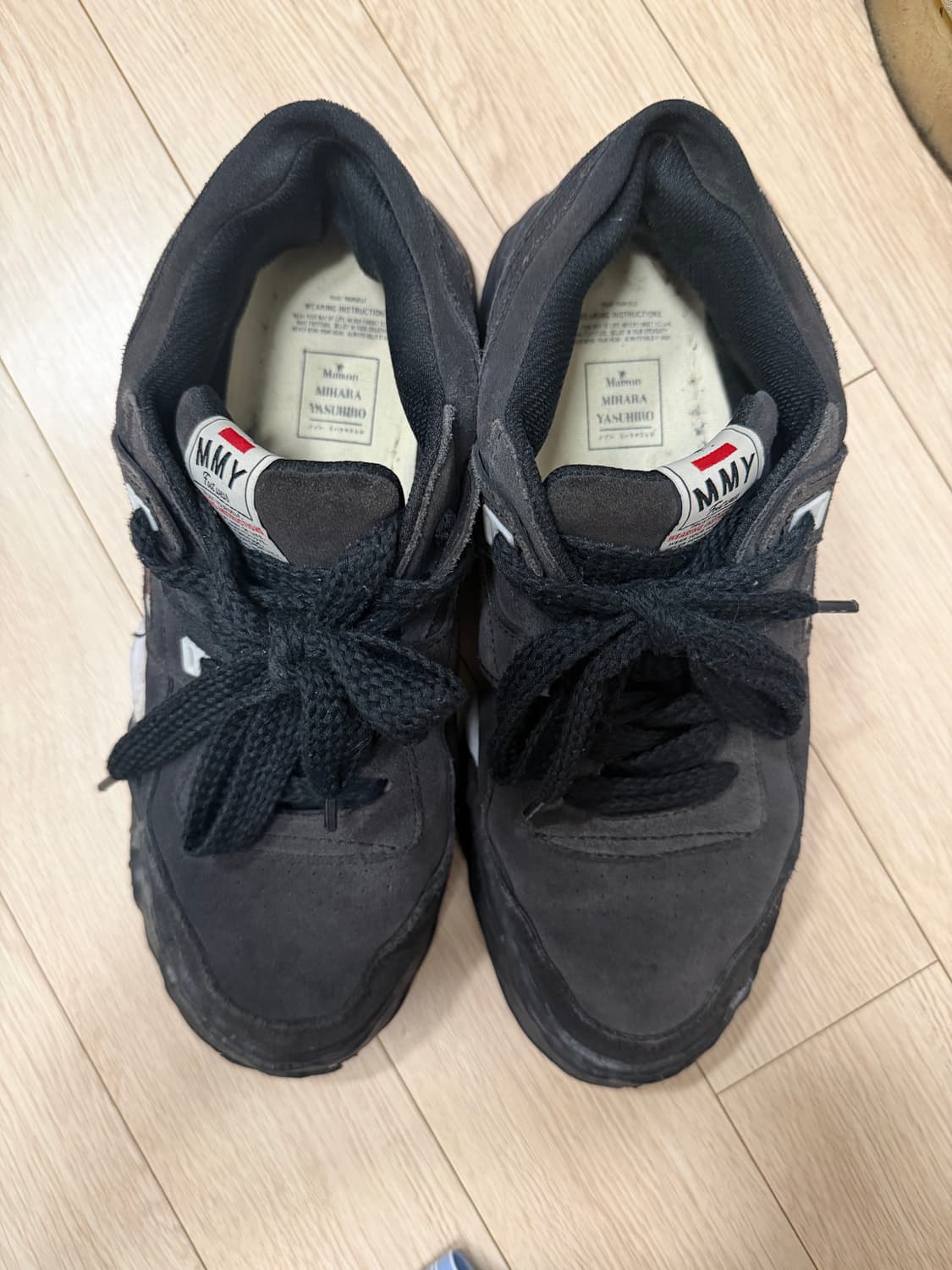 미하라 야스히로 블랙 스니커즈 43 상품이미지2