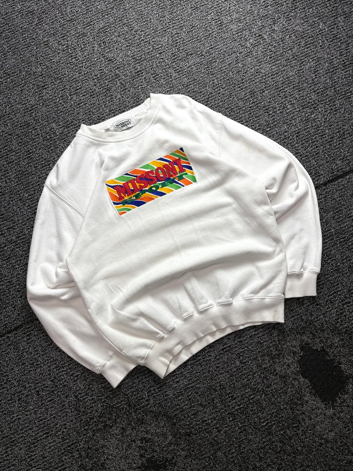 00s 미쏘니 아카이브 빅로고 크루넥 스웻 셔츠 3149 상품이미지1