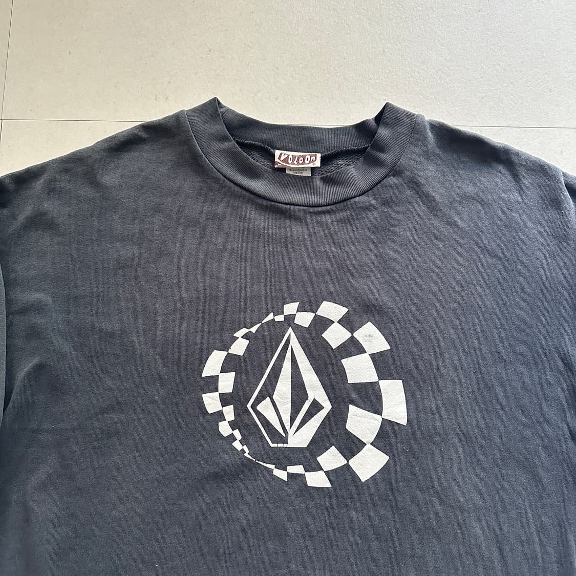 90s 볼컴(VOLCOM) 올드스쿨 레이싱 프린트 스웻셔츠 (M) 상품이미지2