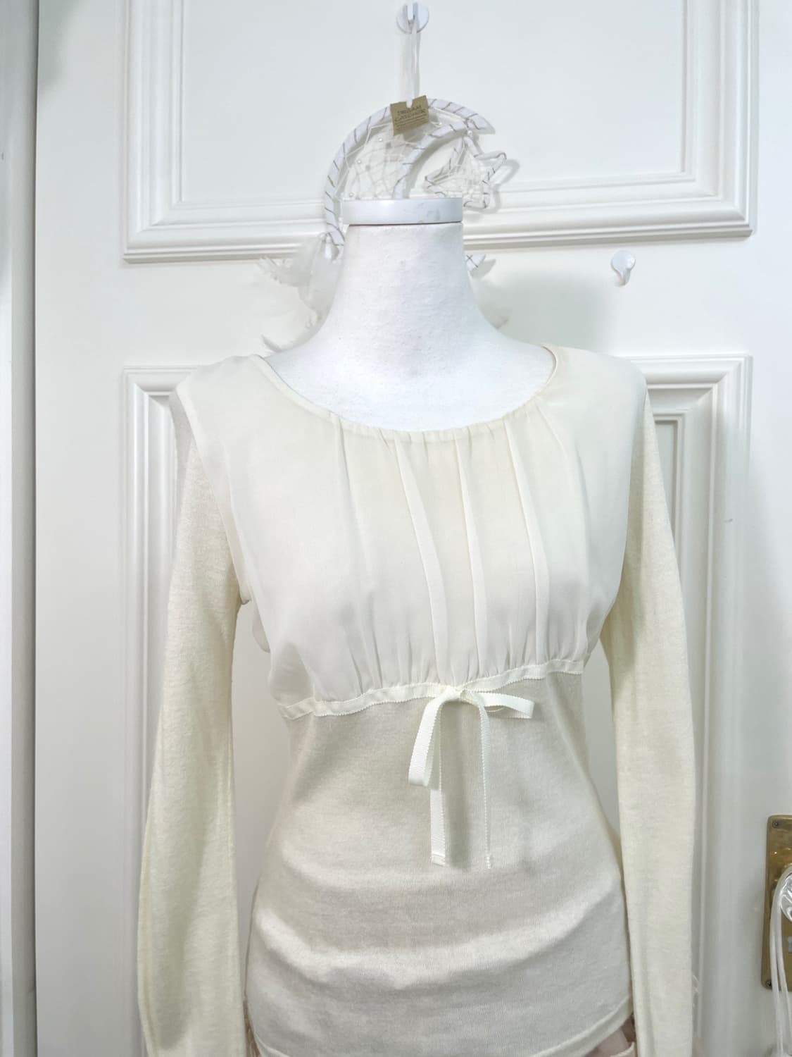 ivory shirring bow point slim top 상품이미지5