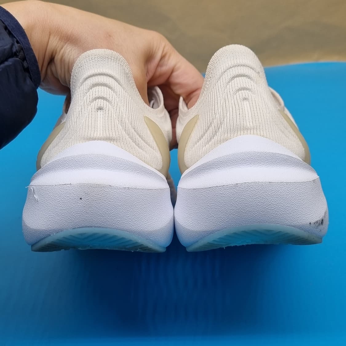 데상트 에너자이트 런닝화 225 상품이미지4