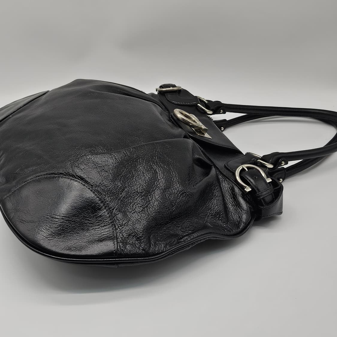 정품 페라가모 은장 마리사 숄더백 상품이미지5