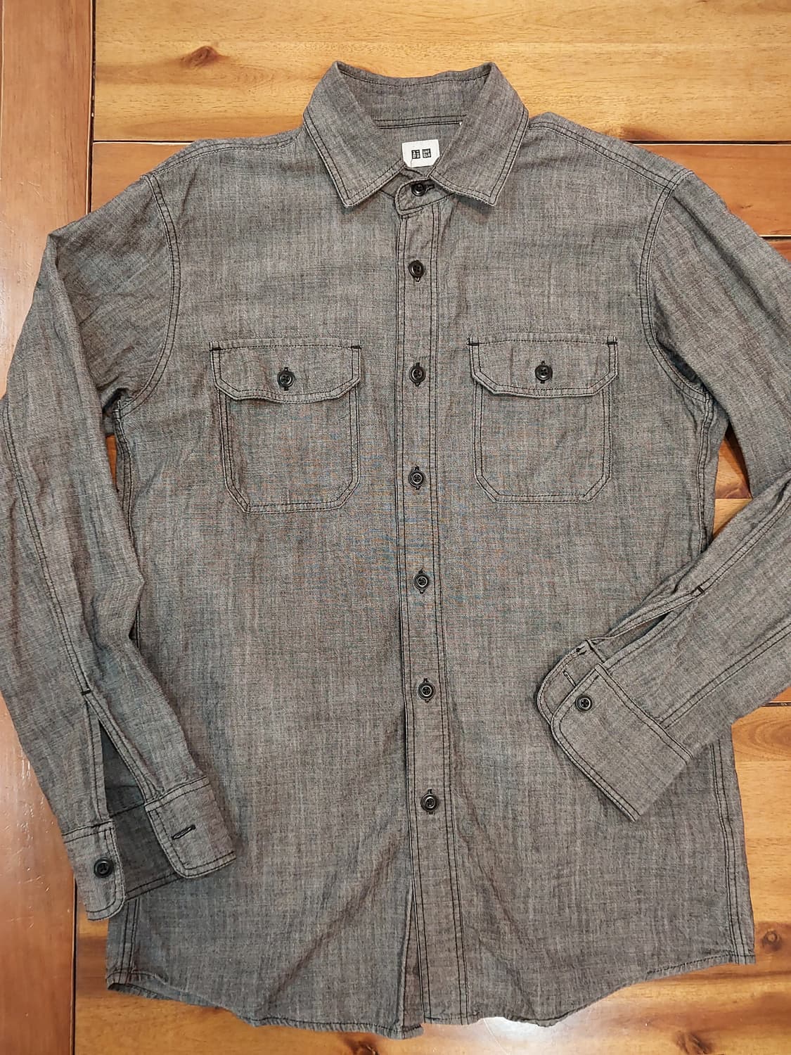 유니클로 샴브레이 워크 셔츠 M
사이즈 택포 1만4천원 상품이미지2