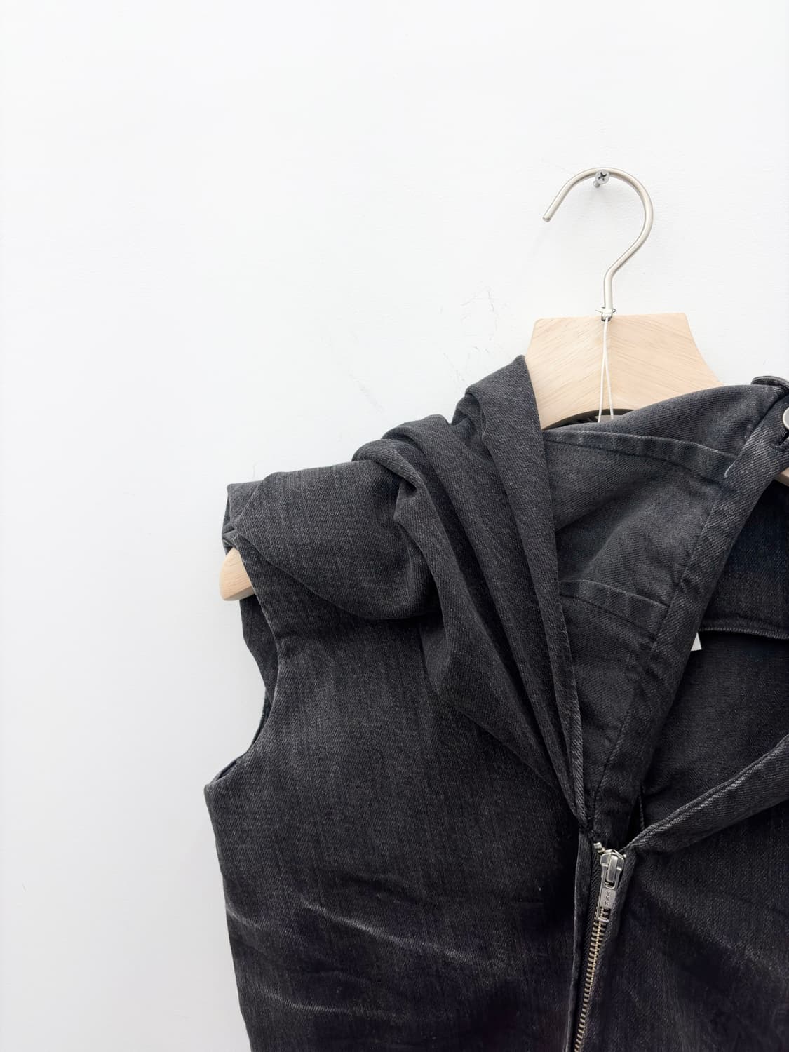 TWISTED VEST 상품이미지2