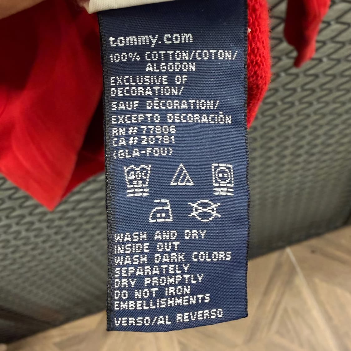 타미힐피거 빅로고 후드티 비비드컬러 엠보싱 프린팅 디테일 레드 상품이미지6