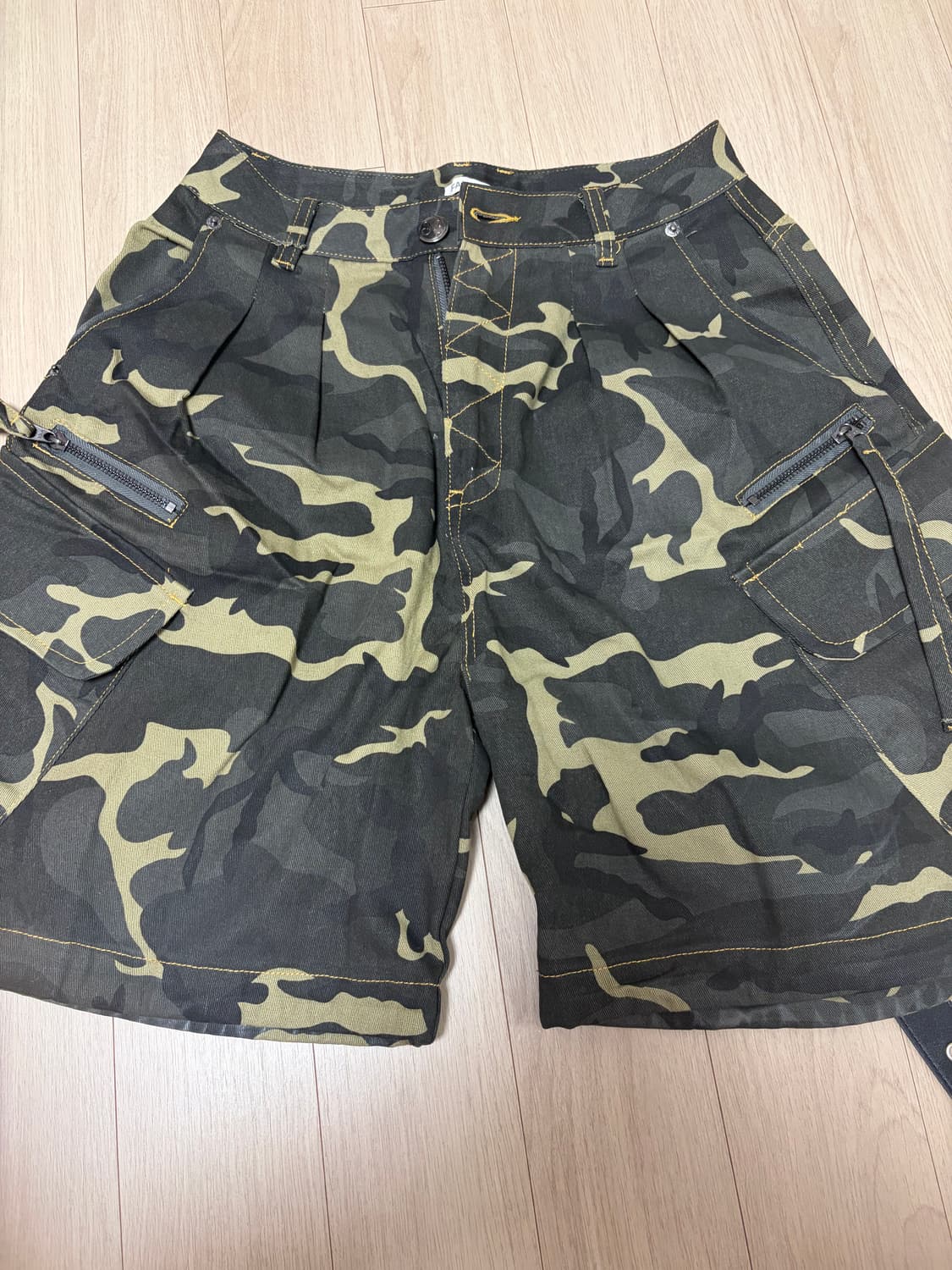 팬시클럽 카고 레터링 버뮤다 팬츠 상품이미지3