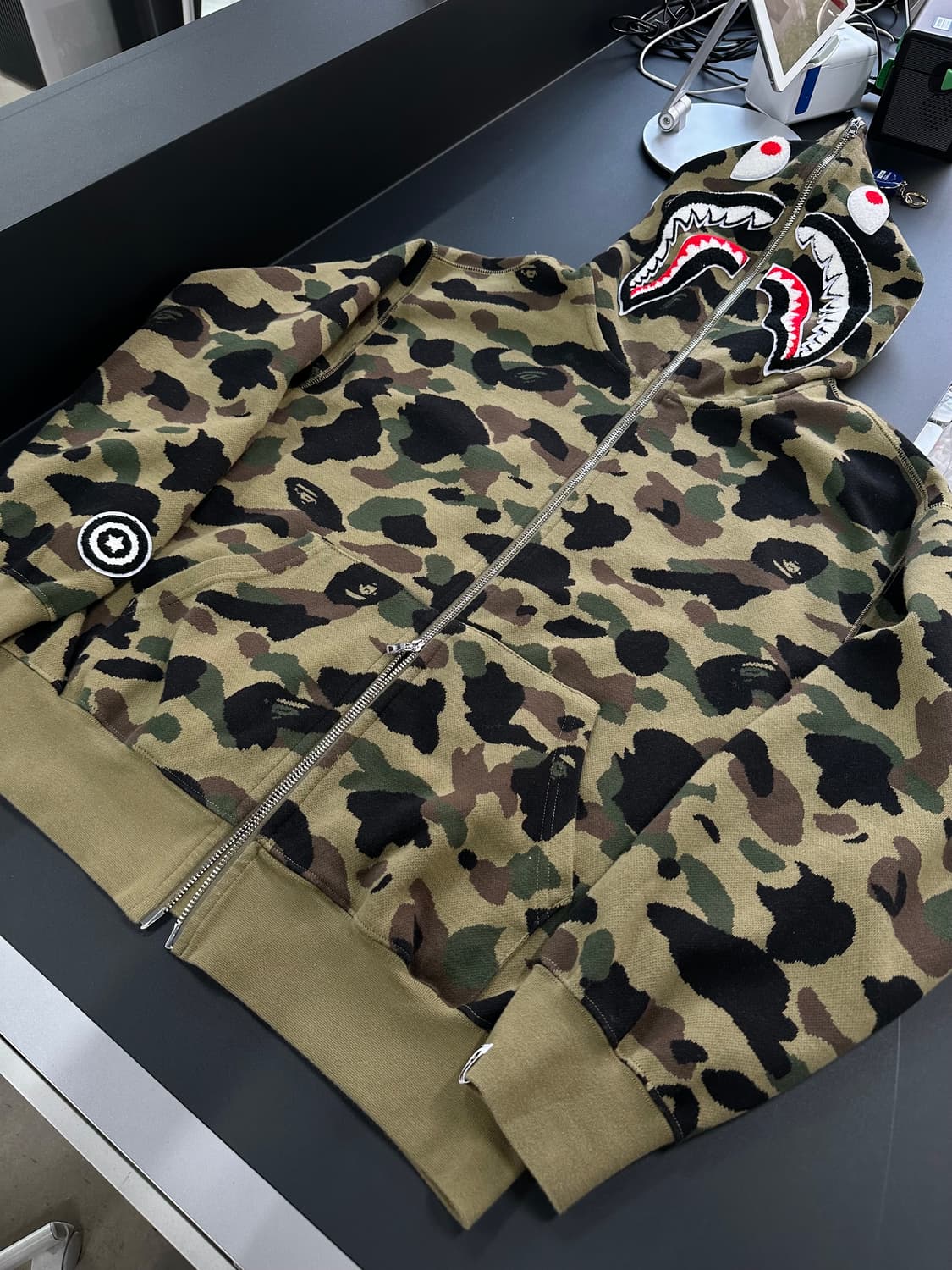 베이프 1st 카모 자카드 샤크 풀후드집업 녹계 상품이미지5