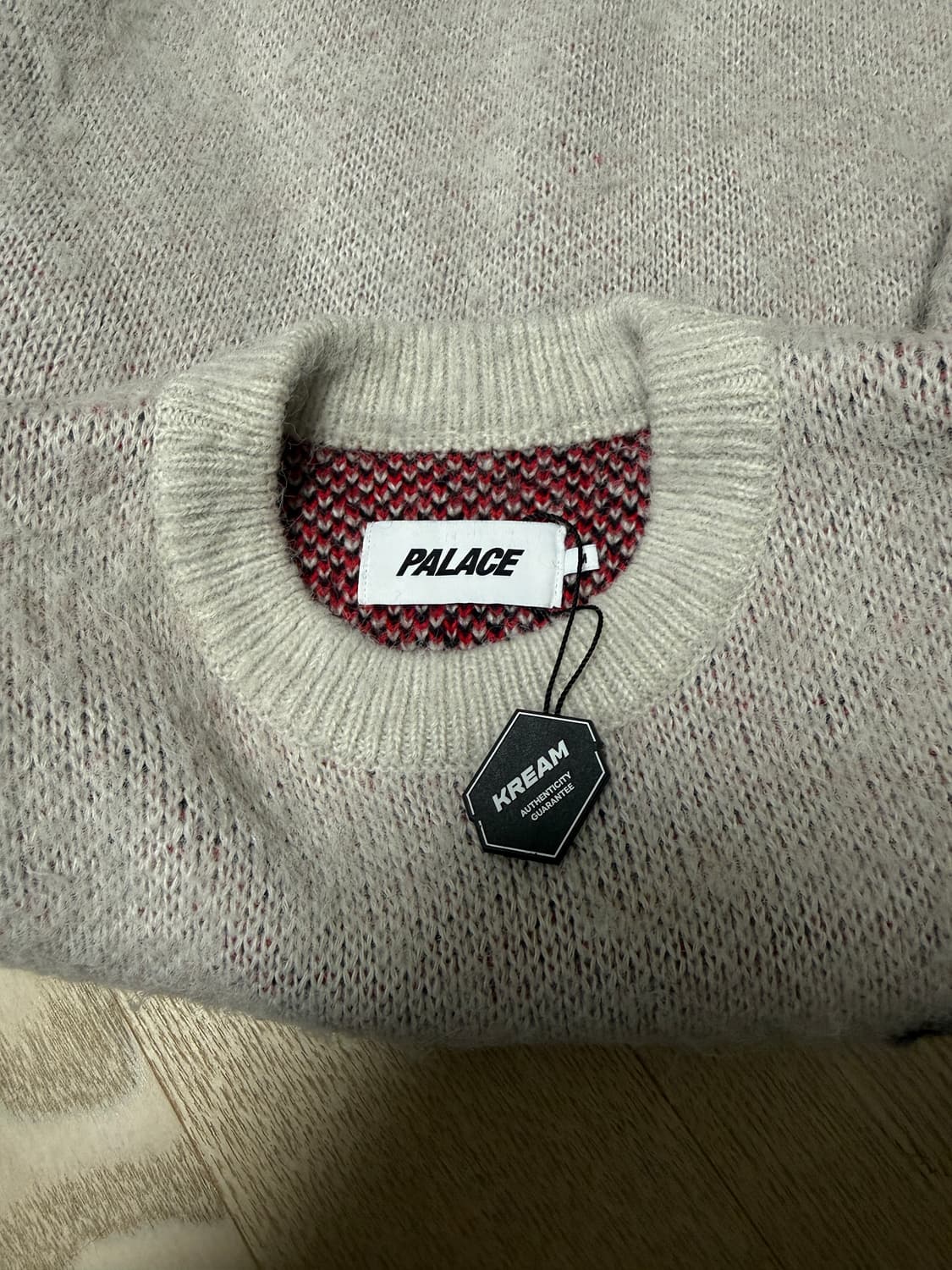 팔라스 사우스코리아 모헤어 니트 스웨터 (한정판 90만원) 상품이미지3