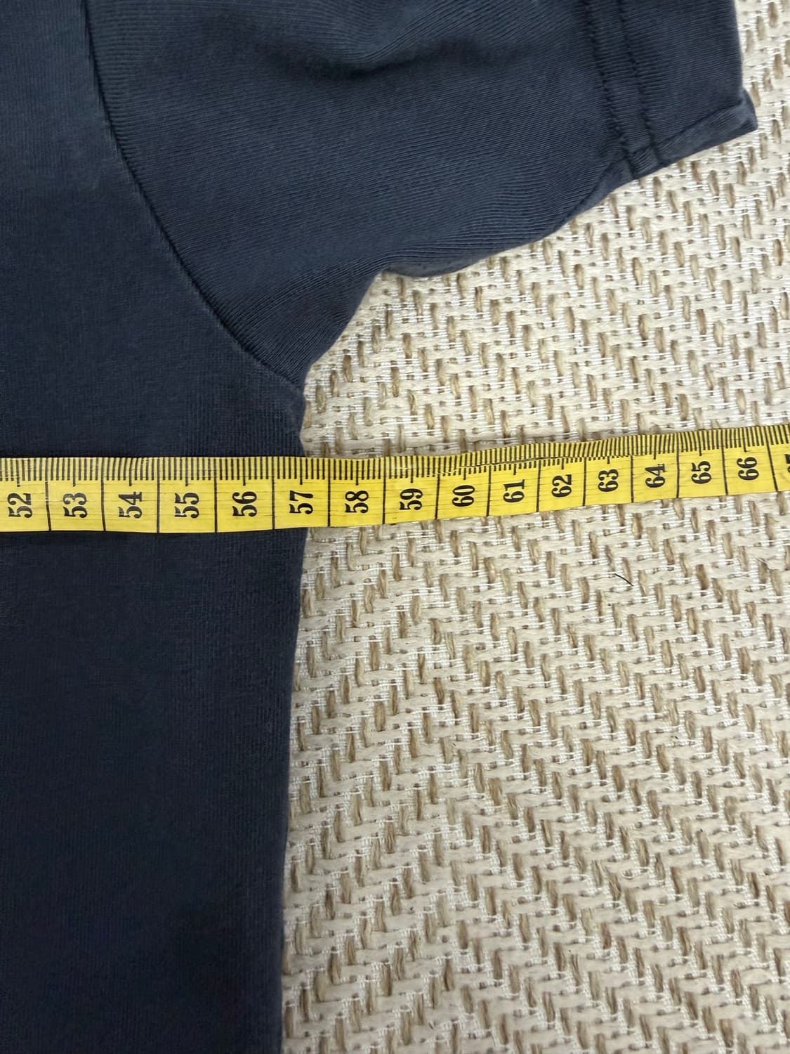 정품) 자크뮈스 네이비 블루 반팔티 L 상품이미지9