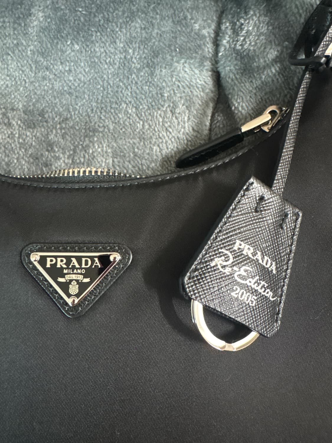 프라다 2005 리에디션 리나일론 호보백 상품이미지2