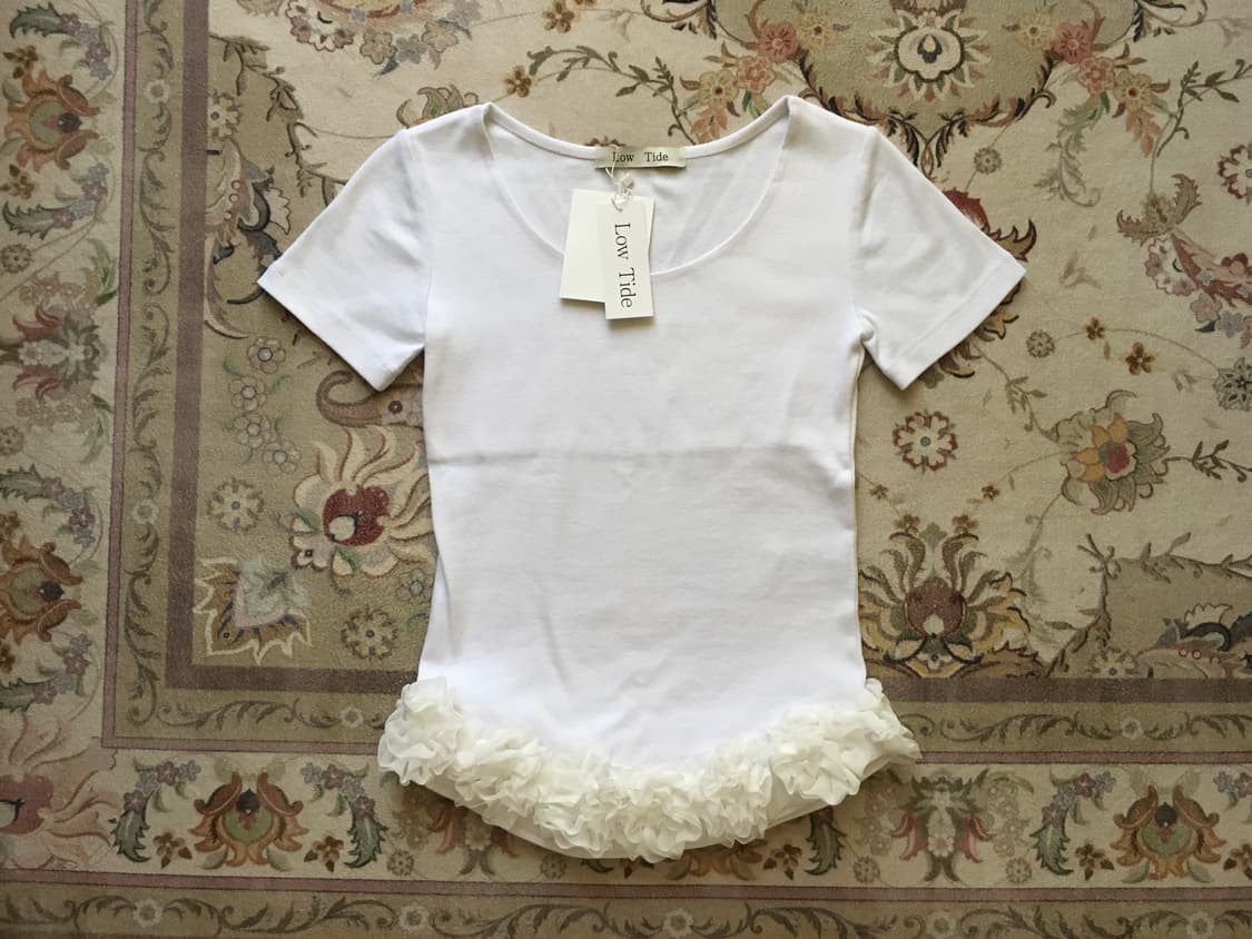 Lowtide 로우타이드 FLOWER HEM T-SHIRT 상품이미지1