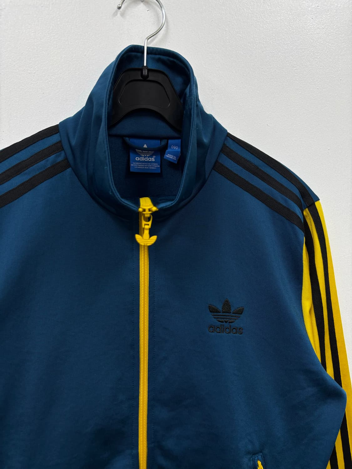 아디다스 유로파 백로고 우먼 트랙탑 상품이미지3