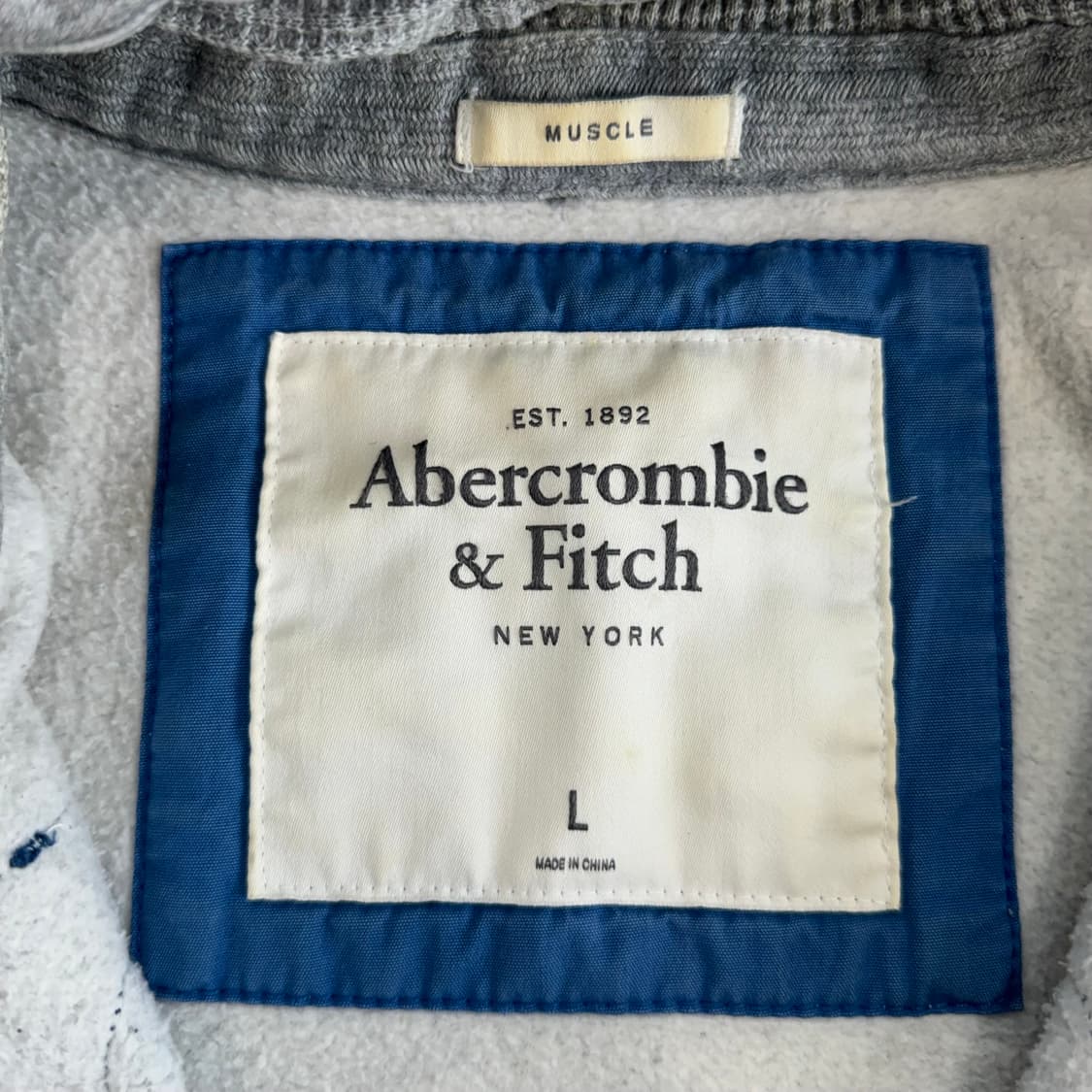 Abercrombie 아베크롬비 그런지 로고 그레이 후드집업 상품이미지5