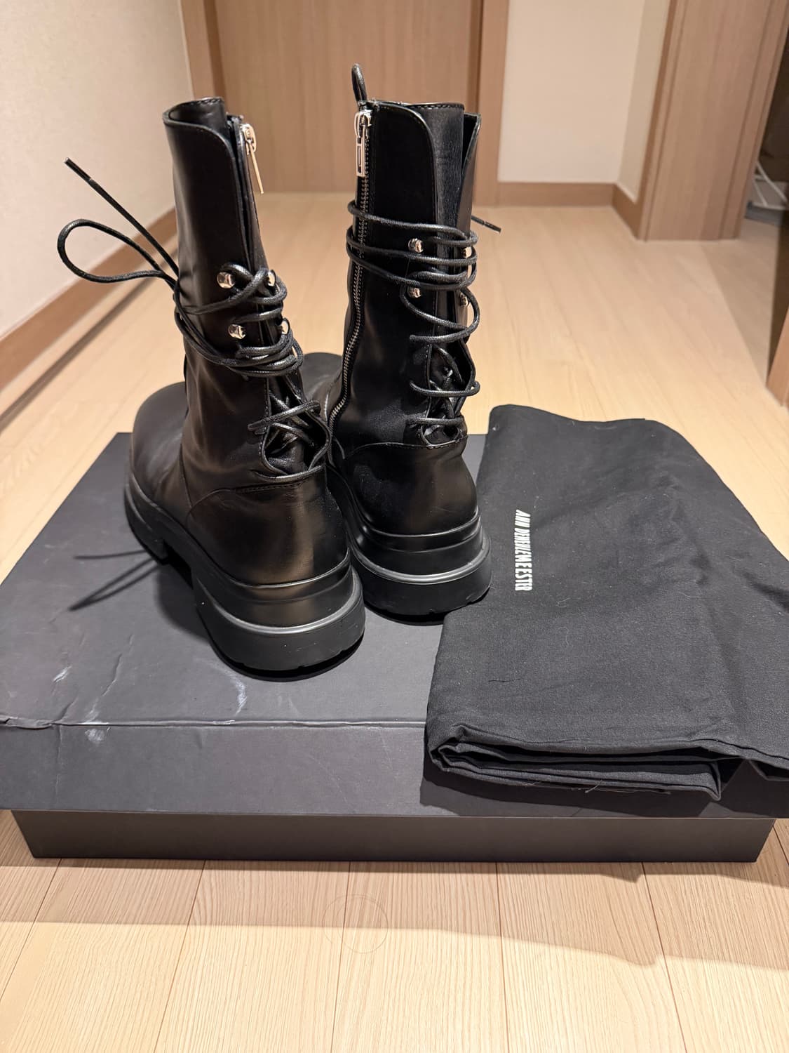 앤드뮐미스터 kole back 레이스 부츠 상품이미지3