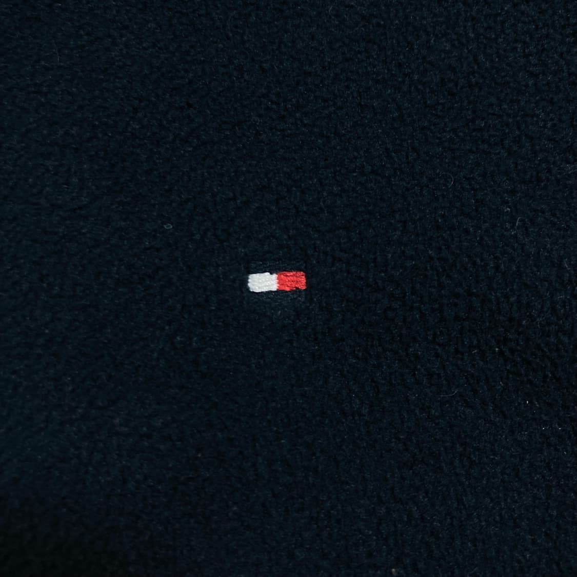 타미힐피거 스몰 로고 네이비 플리스 집업 상품이미지2