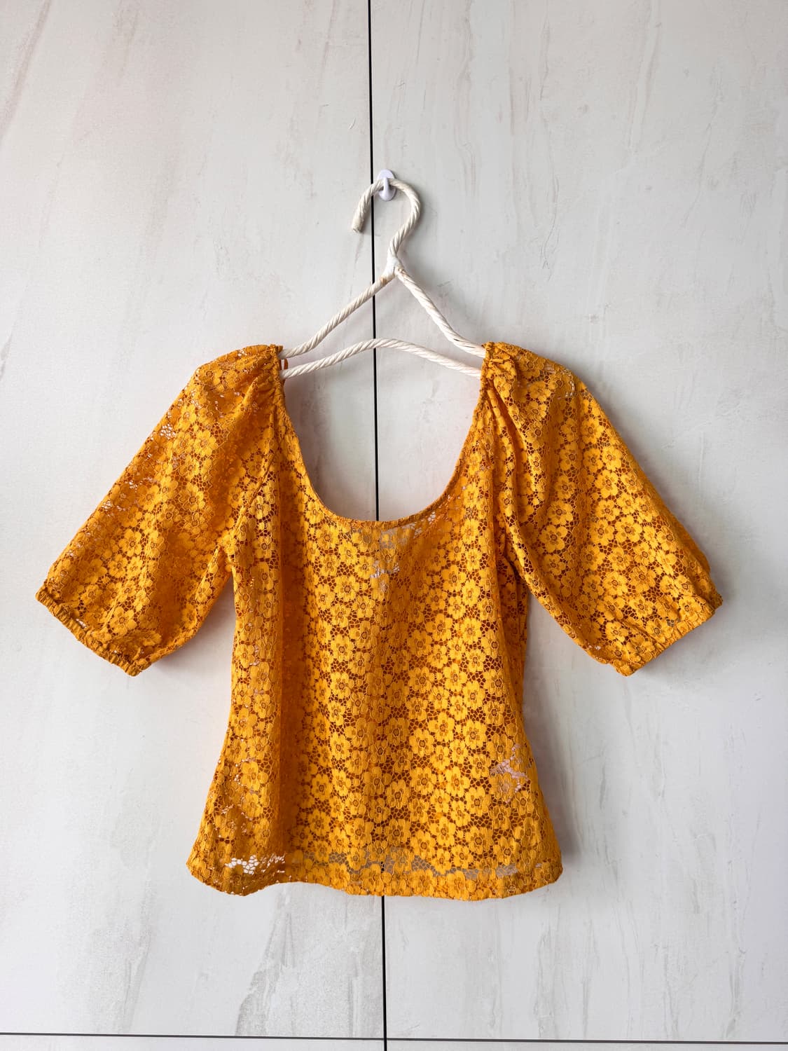 새상품 앤아더스토리즈 레이스 블라우스 옐로우 EUR 38(55,66사이즈 상품이미지1