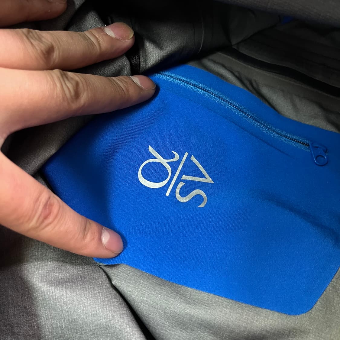 100 아크테릭스 SV알파 고어텍스 바람막이 자켓 상품이미지5