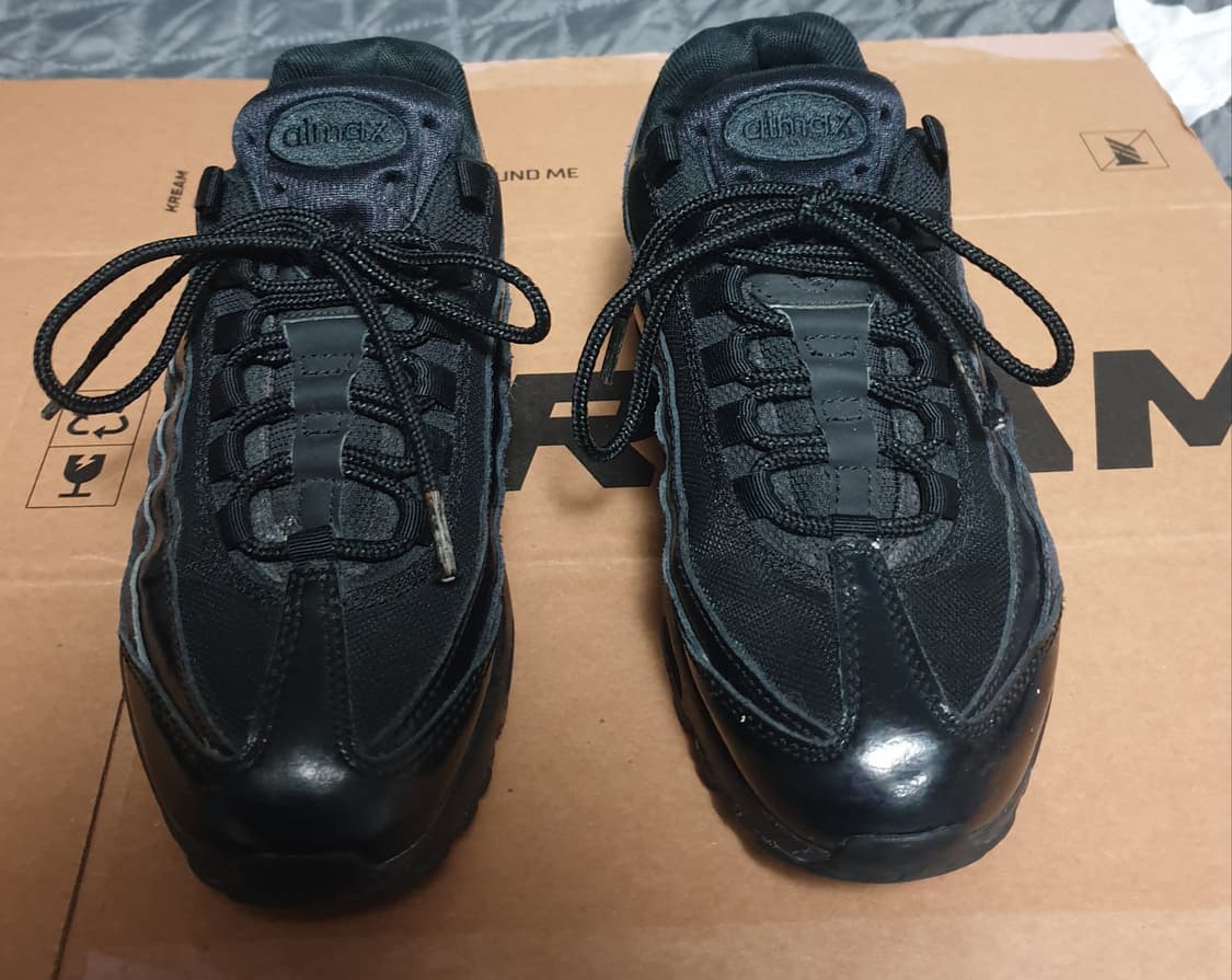 나이키 에어맥스 95 트리플블랙 (235) 307960-010 상품이미지1