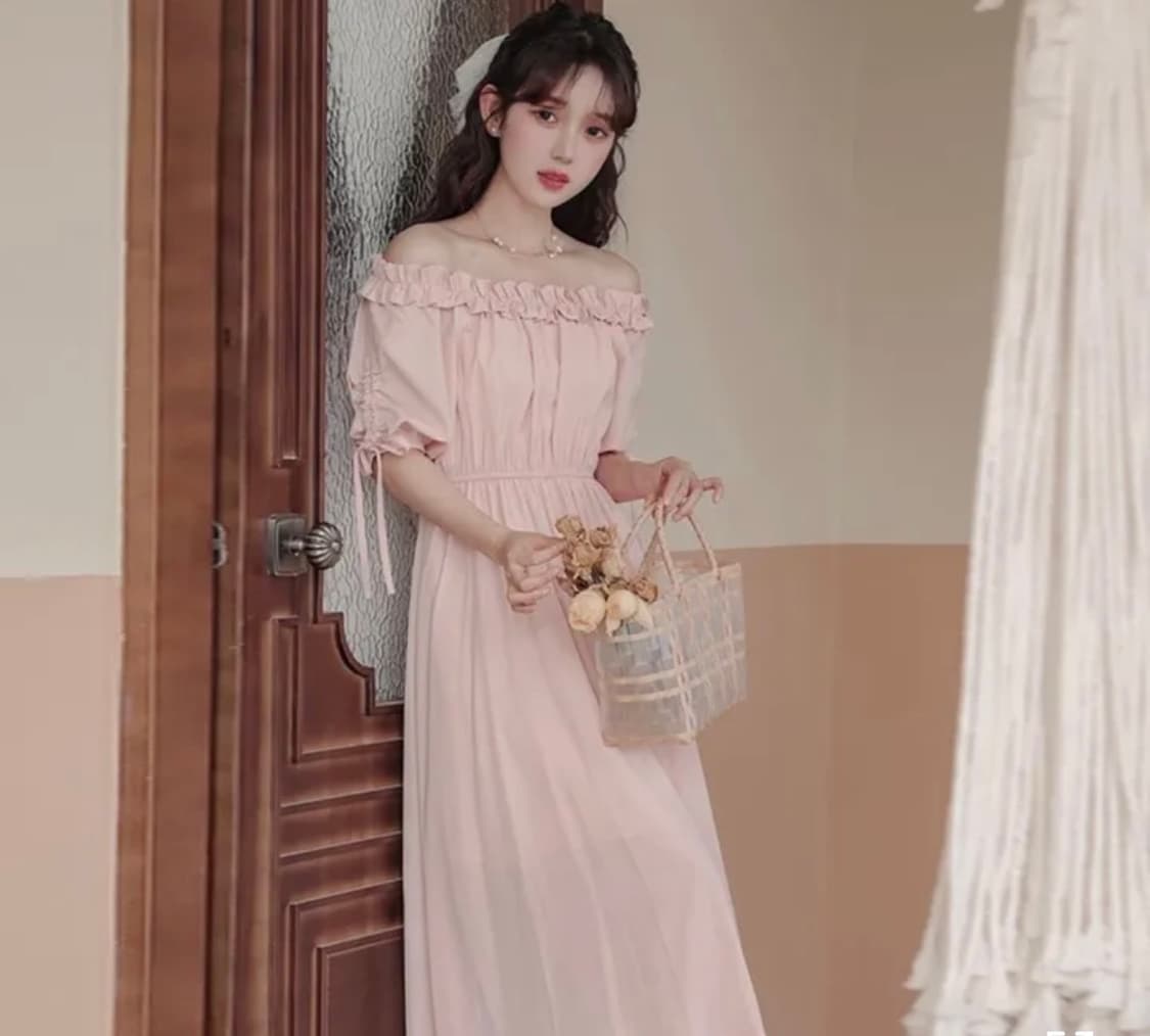 10월까지처분|프릴 오프숄더 셔링 플레어 허리밴딩 롱원피스 상품이미지1