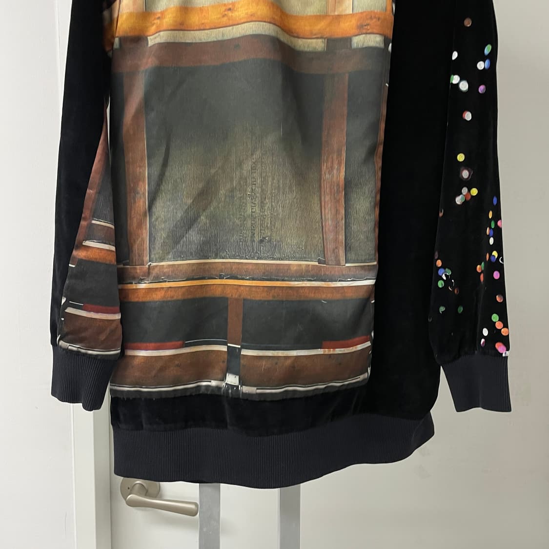 지방시 벨벳 맨투맨 XS 상품이미지3