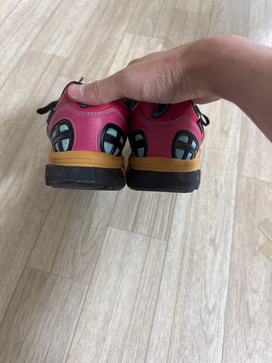 아식스 앤더슨벨 신발 상품이미지2