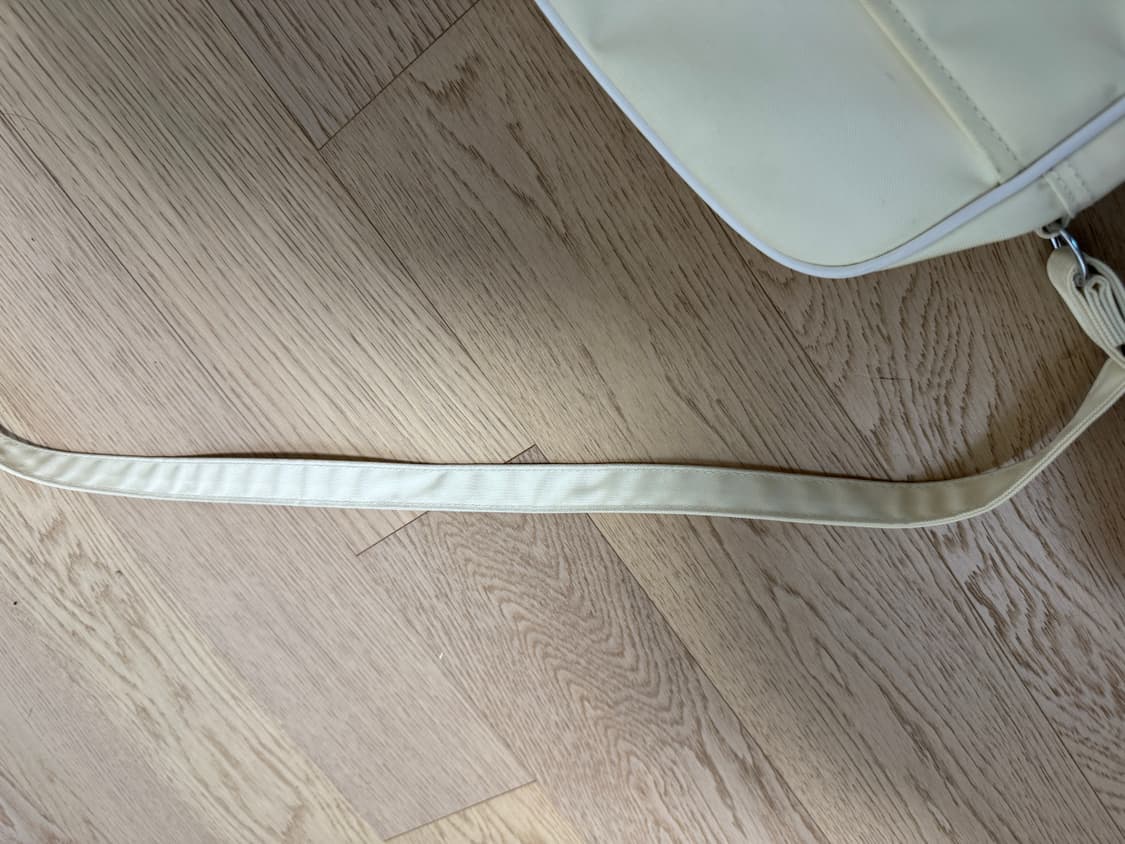 CDG 크로스백 아이보리 S 사이즈 상품이미지4